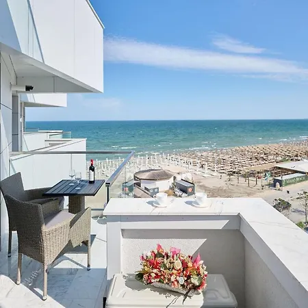 Sea Breeze In Infinity - Parking Apartmán *