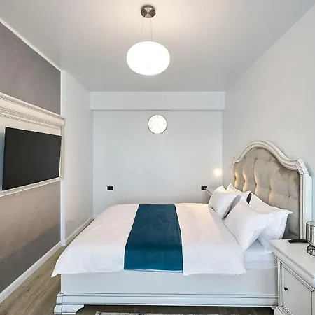 Sea Breeze In Infinity - Parking Mamaia