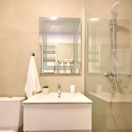 Sea Breeze In Infinity - Parking