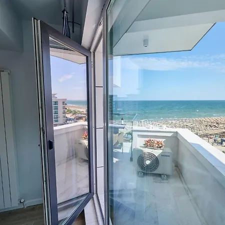 Sea Breeze In Infinity - Parking Mamaia