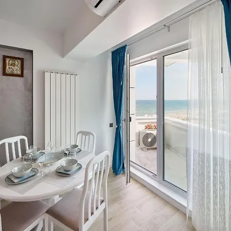 Sea Breeze In Infinity - Parking * Mamaia